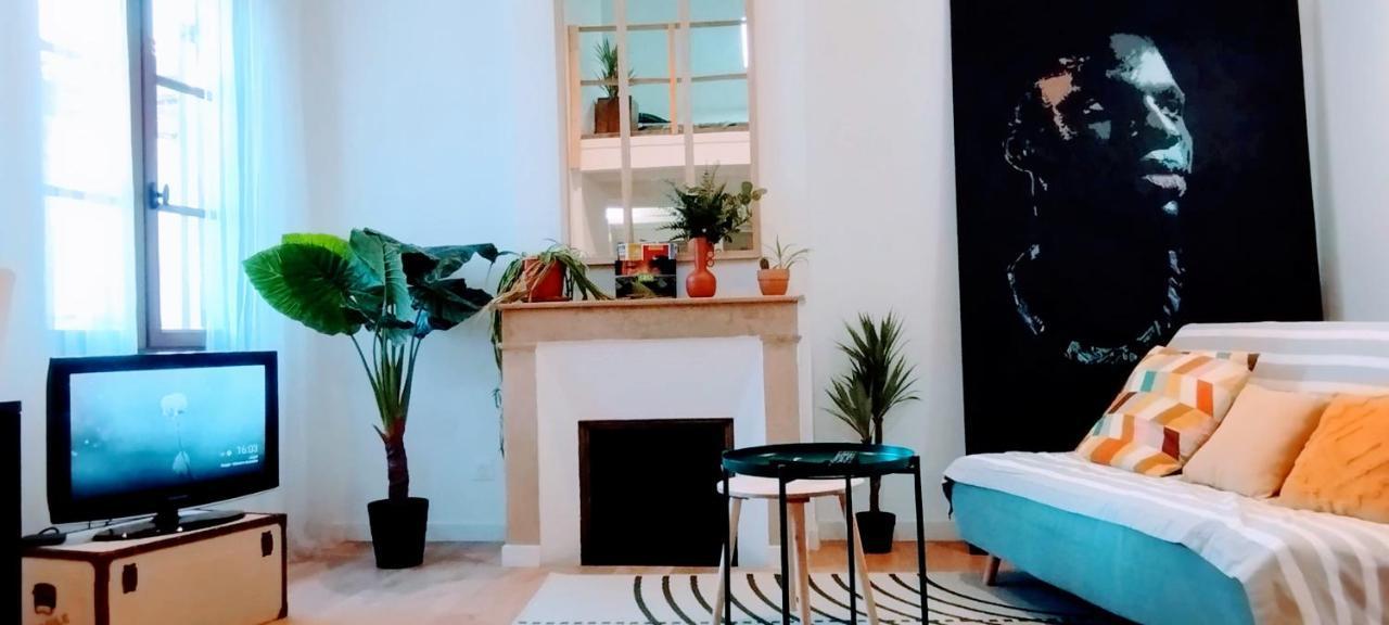 La Maison Des Nomades Netflix Disney Prime Video Lägenhet Avignon Exteriör bild
