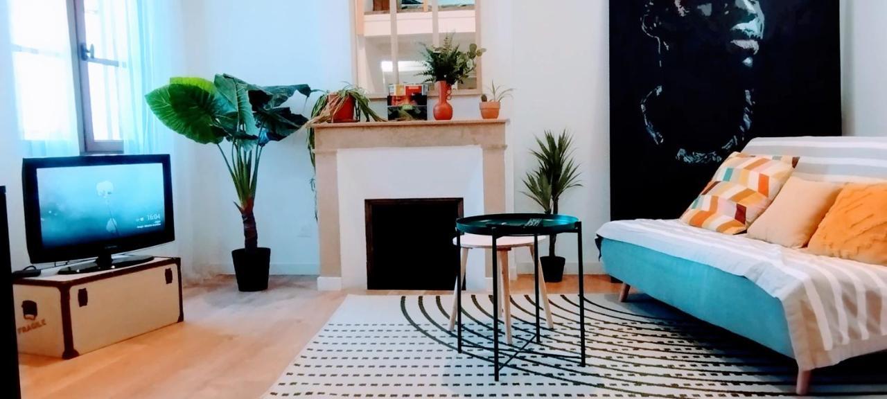 La Maison Des Nomades Netflix Disney Prime Video Lägenhet Avignon Exteriör bild